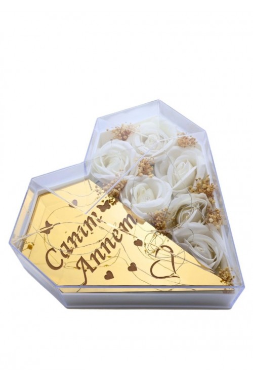 ''Annelerin En Güzeli'' Yazılı Annelere Özel Işıklı Kelebekli Kalpli Kutu